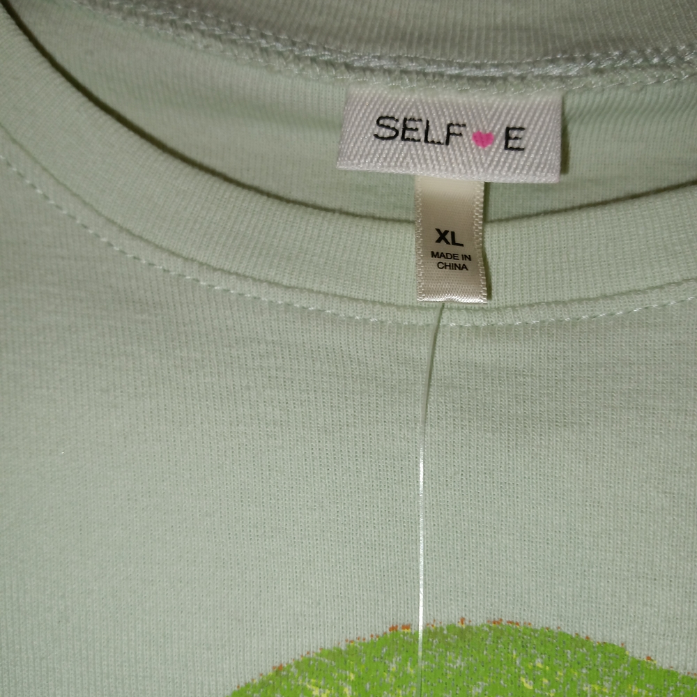 ✨(NWT) Kiwi Print Green Junior-XL Tee By Self🩷e(PTP 18" L 18") - Picture 4 of 7
